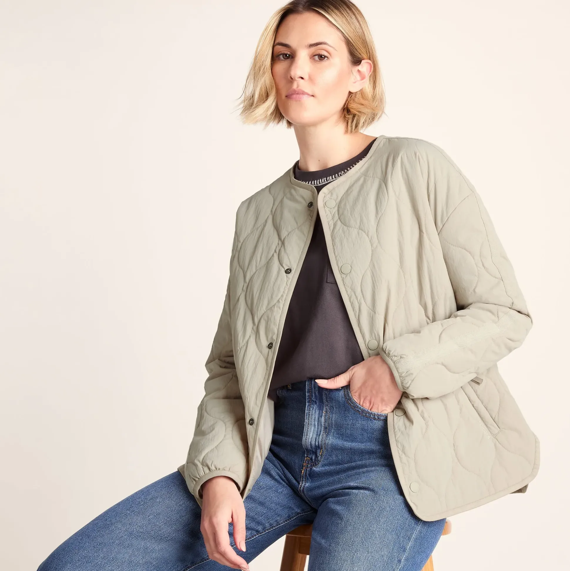 Cleadon Womens Relaxed Fit Shower Resistant Lightweight Insulated Jacket - Cool Beige