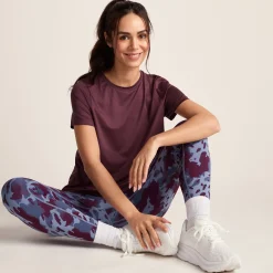 Florrie Womens Performance T-Shirt - Black Raspberry