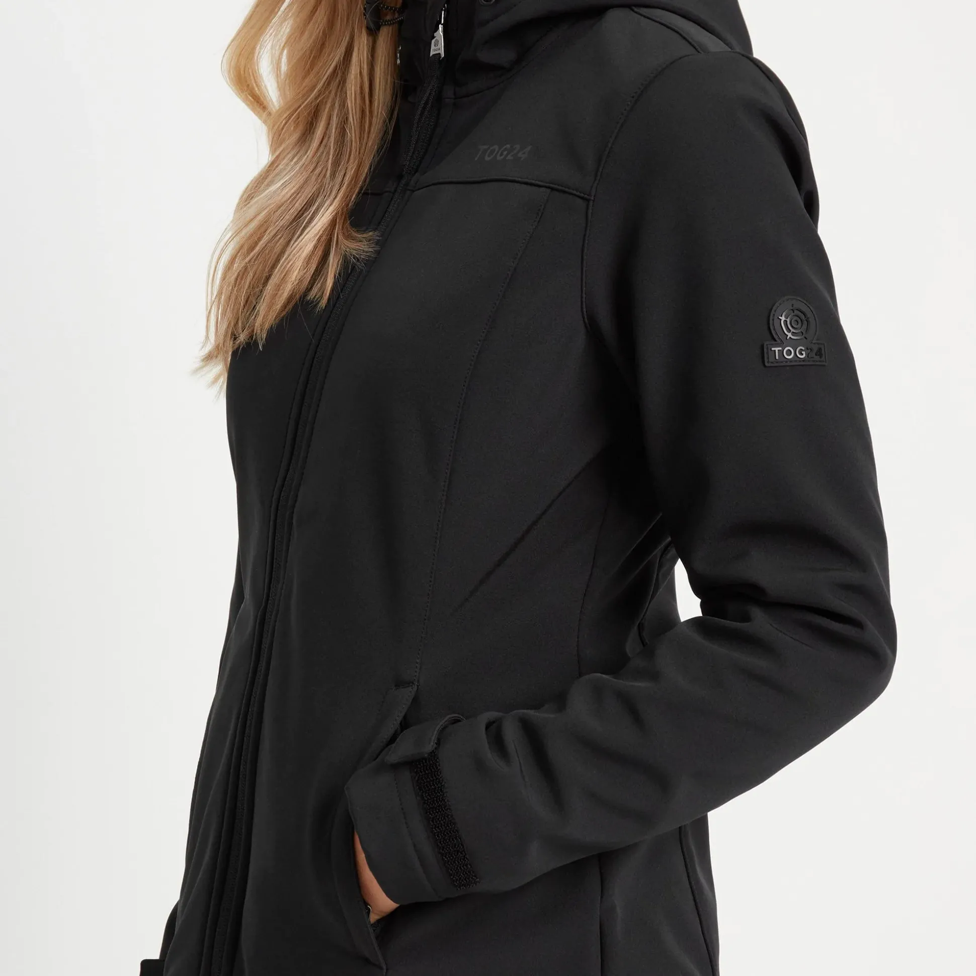 Keld Womens Shower Resistant Hooded Softshell Jacket - Black
