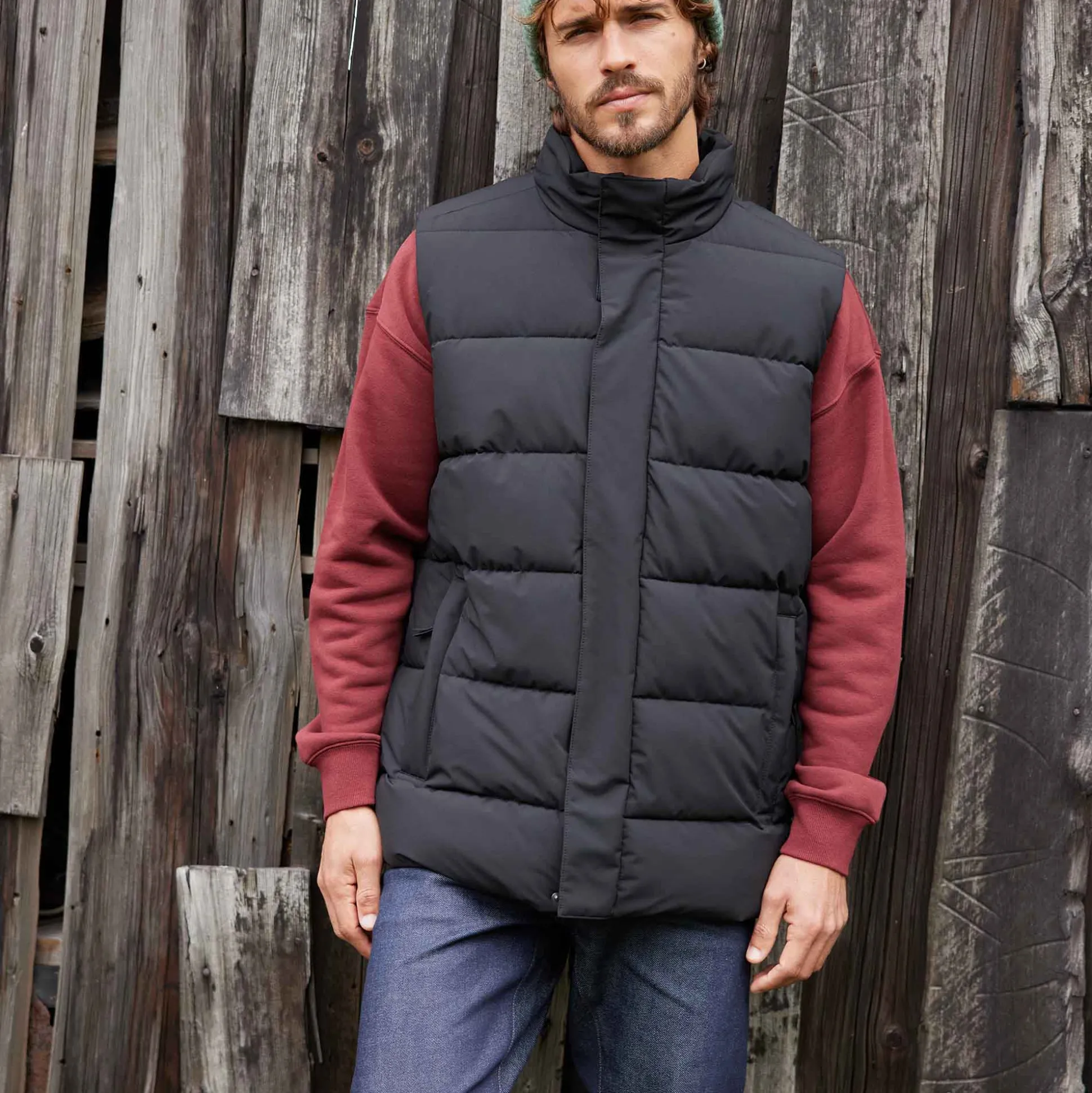 Leighton Mens Shower Resistant Insulated Gilet - Black