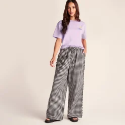 Lupin Womens Relaxed Fit Supersoft Emmy Lupin T-Shirt - Lilac Blossom