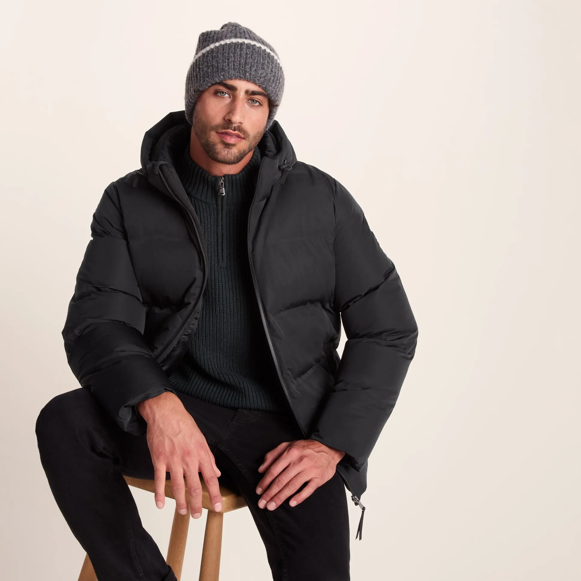 Menka Mens Shower Resistant Insulated Jacket - Black