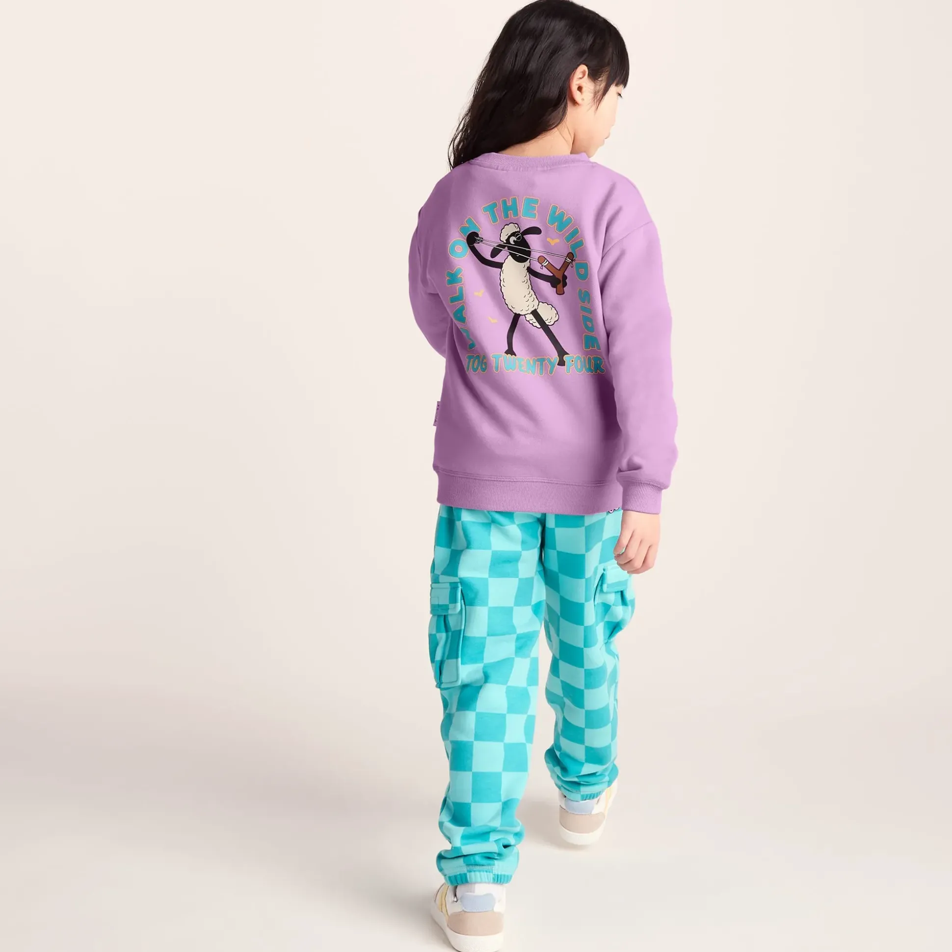 Montadale Kids Shaun the Sheep Crew Sweat - Lilac Haze