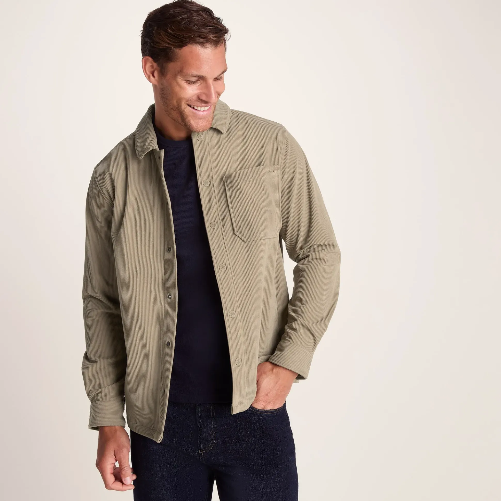Olson Mens Chunky Corduroy Shacket - Walnut