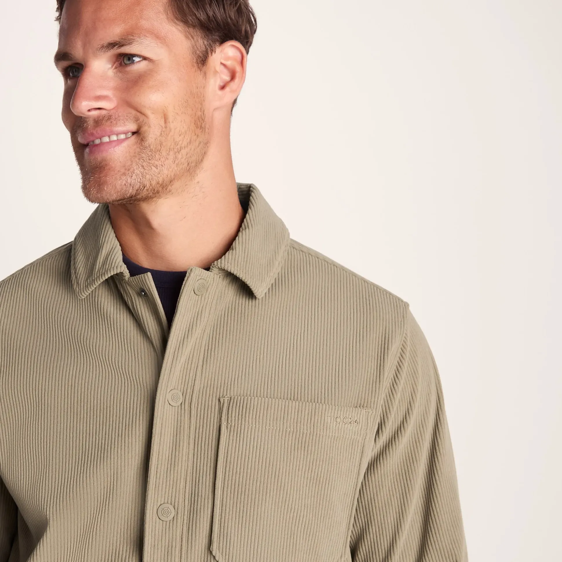 Olson Mens Chunky Corduroy Shacket - Walnut