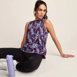 Quinn Womens Performance Vest - Smokey Blue Print