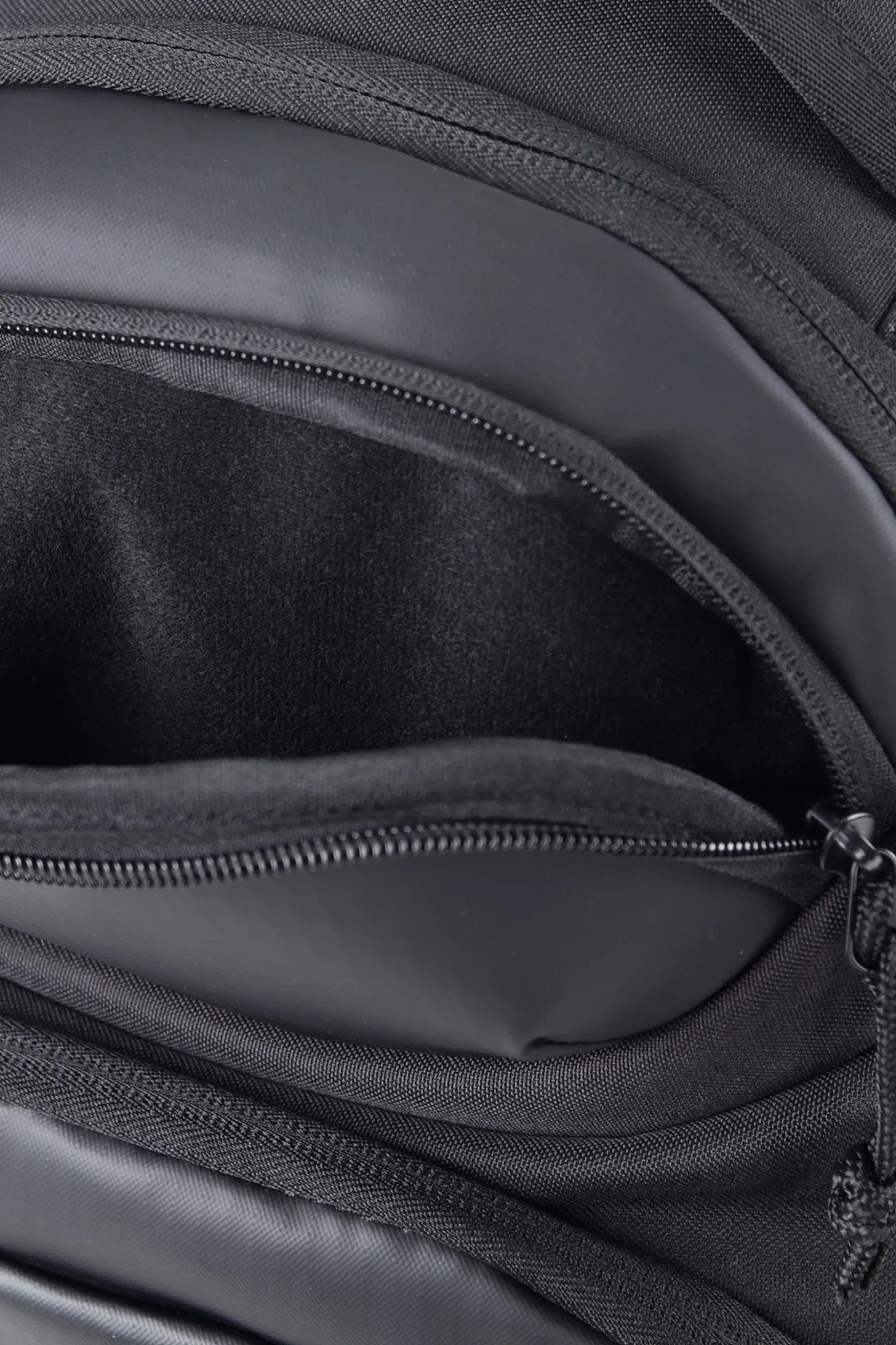 Surfanic Urban 20l Backpack - Black